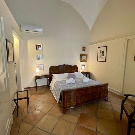 4 Balconi Rooms- Dimora Arditi B&B Лечче Экстерьер фото